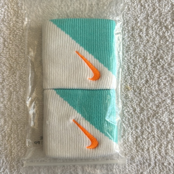 Nike Dri Fit Wristbands 2.0 - Picture 4 of 8